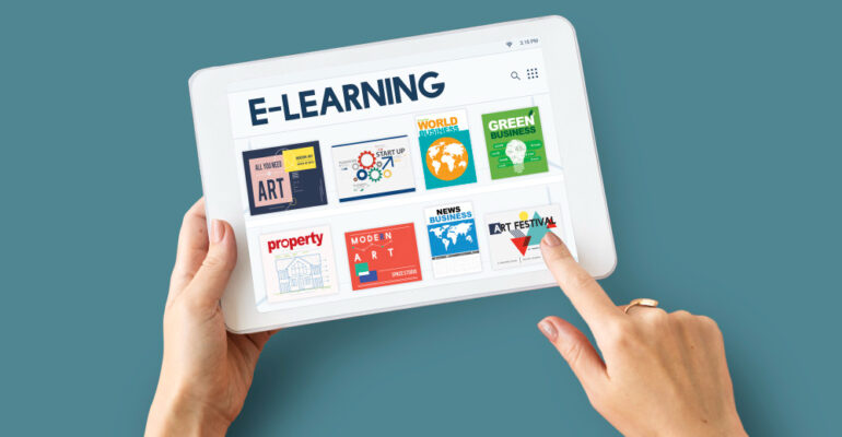 Statistici eLearning 2025. Industria eLearning-ului continua sa se dezvolte accelerat in 2025. Digitalizarea educatiei nu mai este un lux.